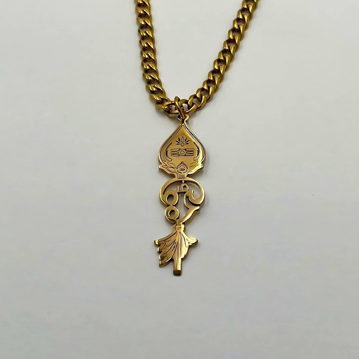 Om V