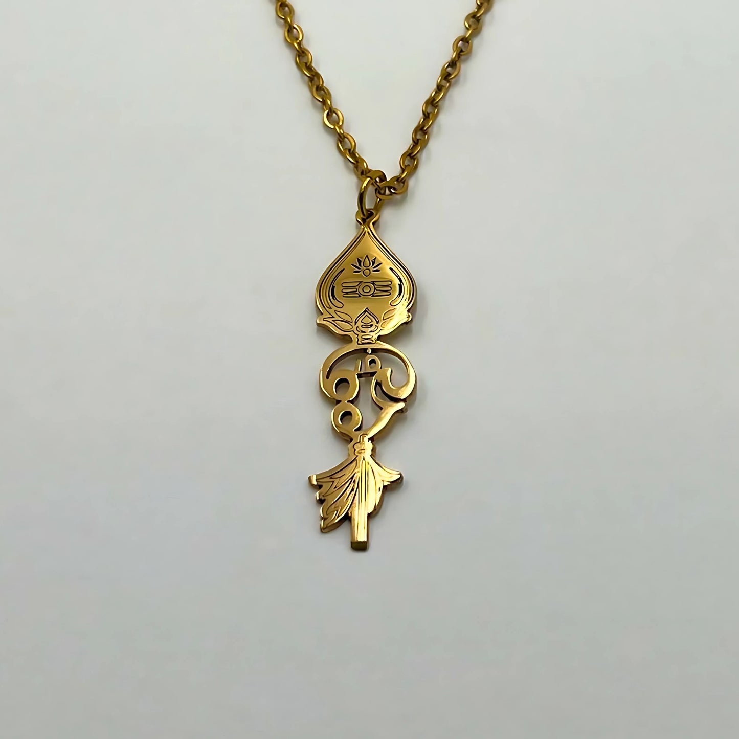 Om V